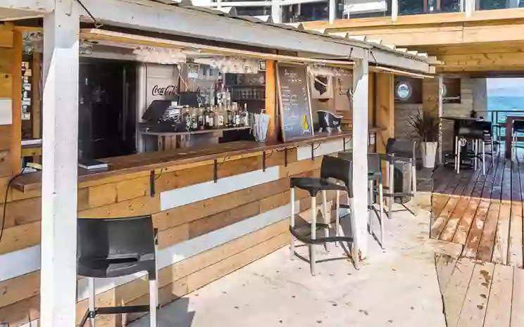 Plage privée - Le Petit Pavillon - Restaurant Marseille - restaurant Fruits de mer Marseille